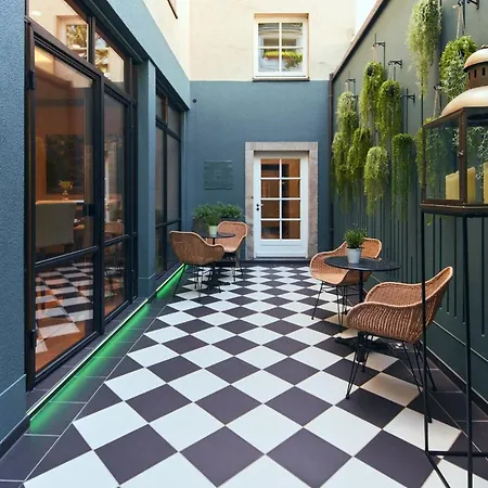 Boutique Orangerie Otel 4*