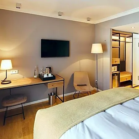 Boutique Orangerie Szálloda 4*