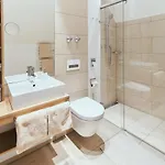 Boutique Orangerie
