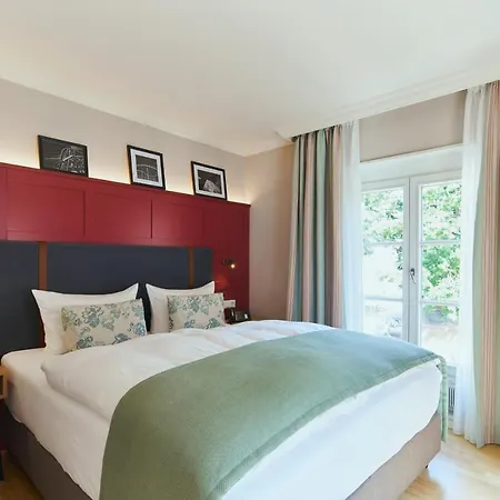 Hotel Boutique Orangerie 4*